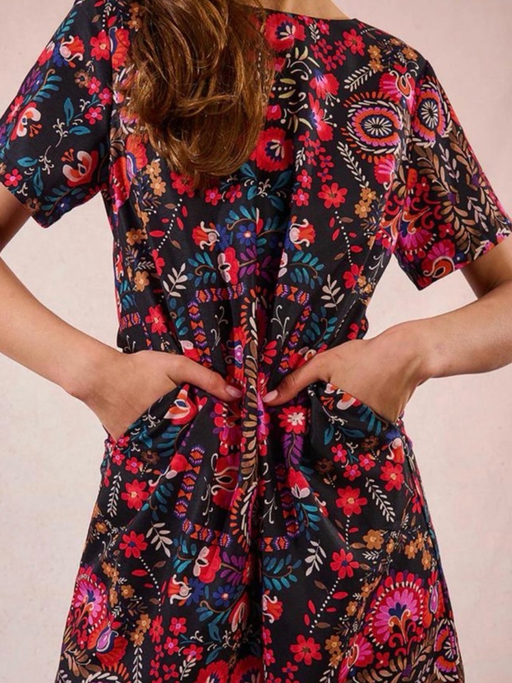 Floral Embroidered Black Short Sleeve Shift Dress - Picture 2 of 3
